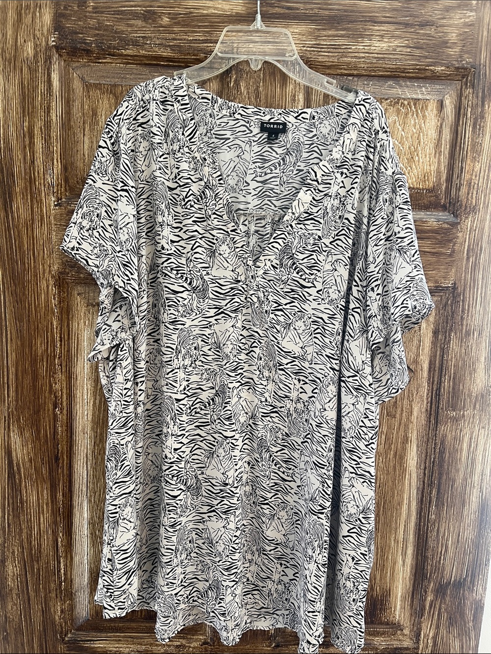 torrid Black and White Animal Print V-Neck Tunic